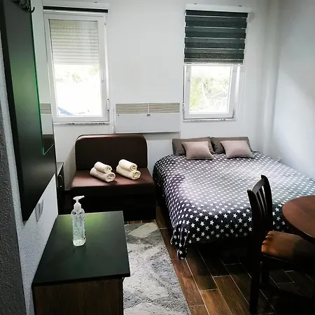 Apartment Karbula &